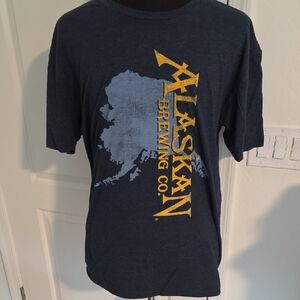Men's Navy Graphic Tee